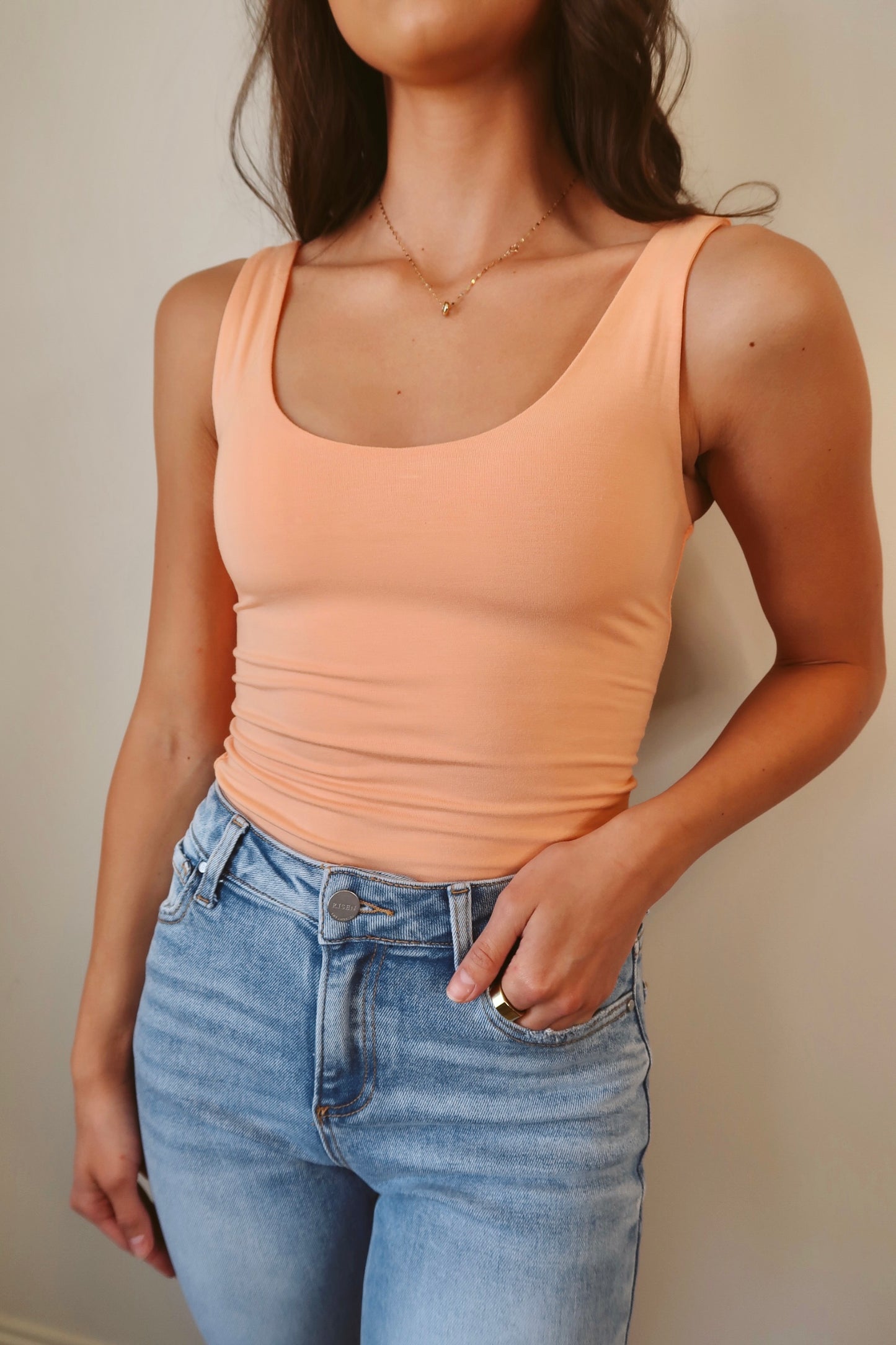 Easily Worn Buttery Basic Scoop Neck Tank